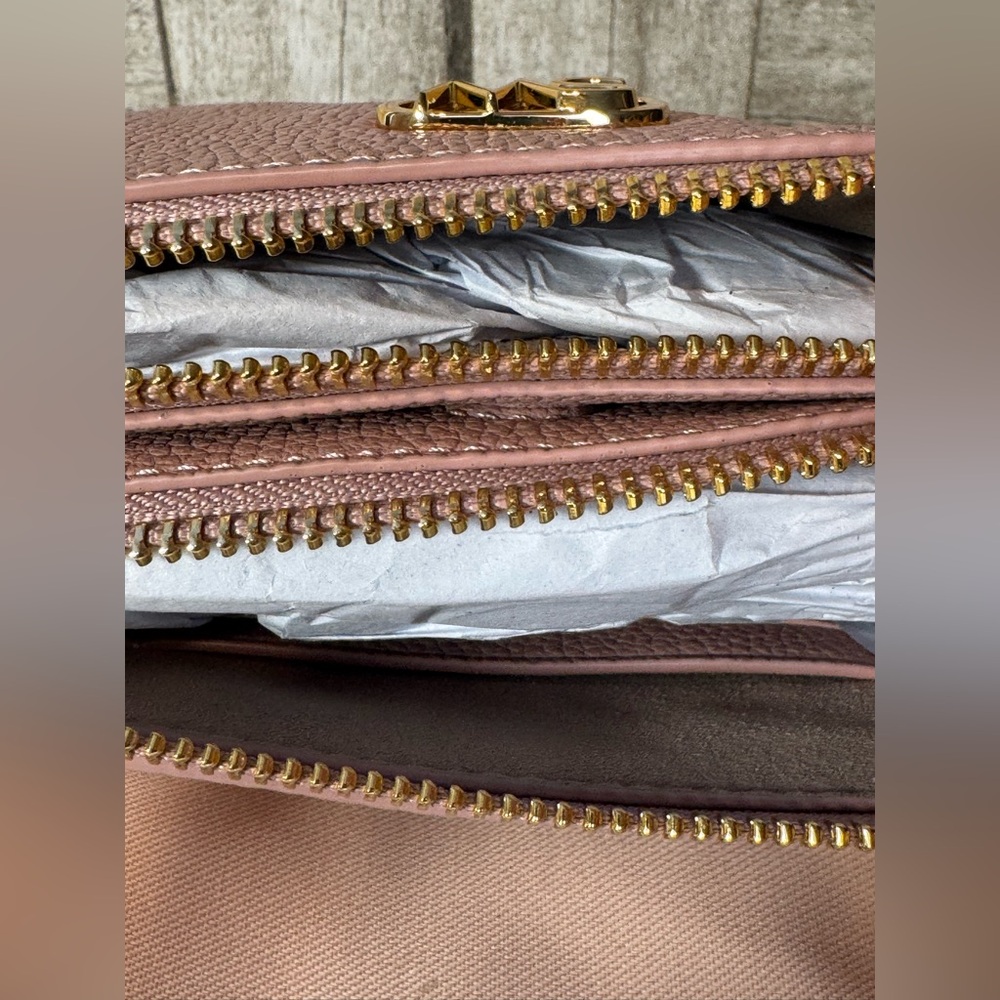 Stuart Weitzman Sophina Buff Blush Leather Crossbody Sample NWT ☀️🍂🥶🌼 - Picture 7 of 8
